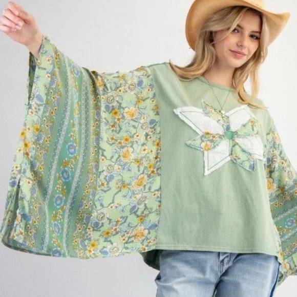 Easel Pastel Green Butterfly Top - Picture 4 of 11